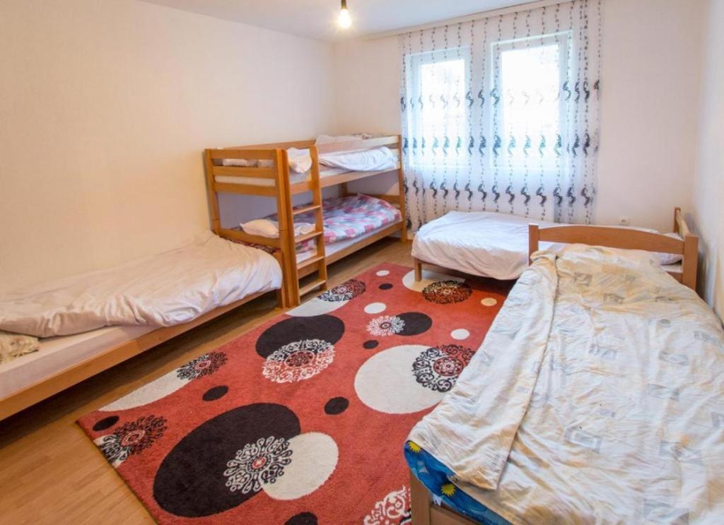 Dedushi Guesthouse &Wood Cabins-Camping Place Gusinje Exterior foto