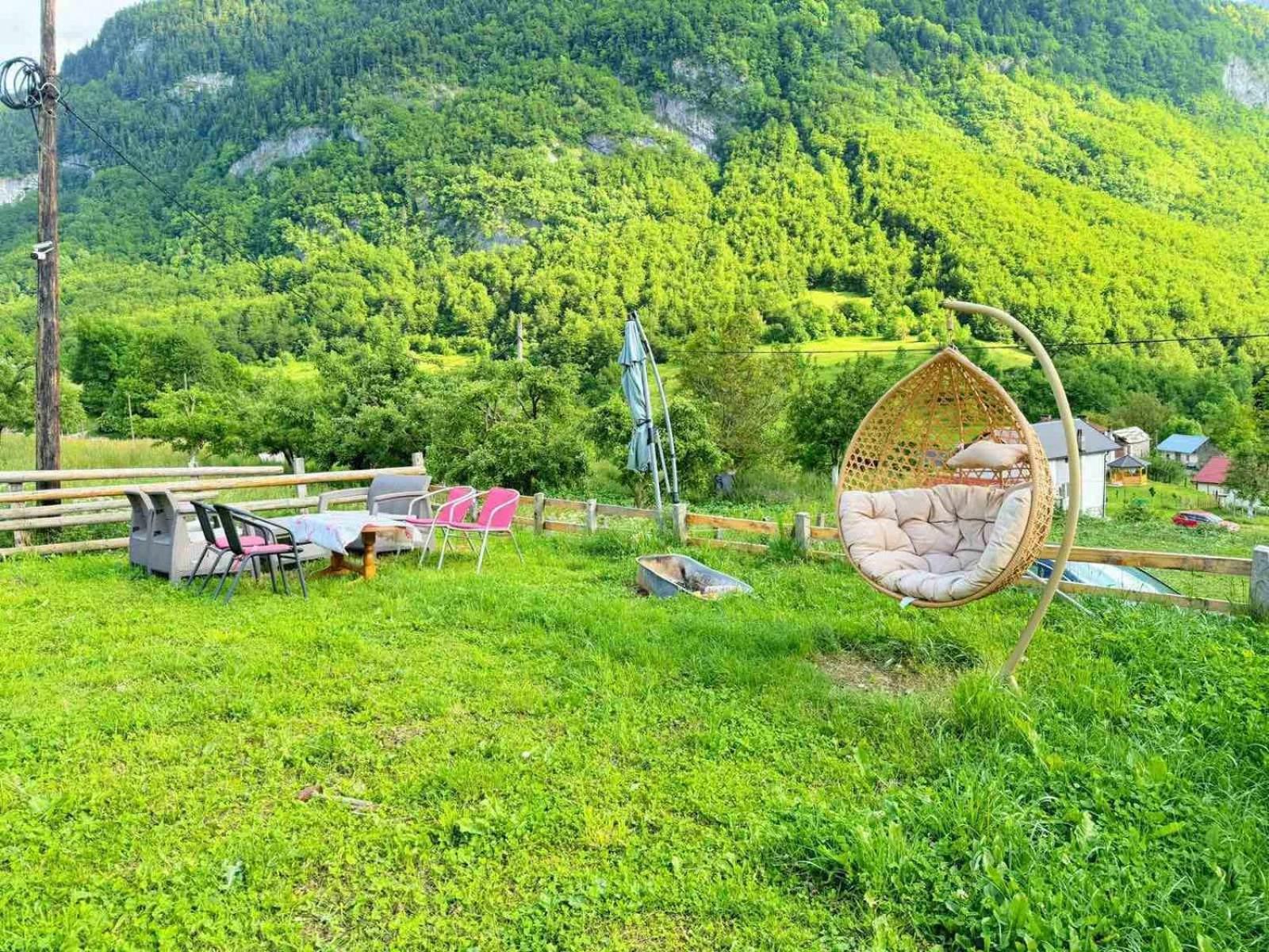 Dedushi Guesthouse &Wood Cabins-Camping Place Gusinje Exterior foto